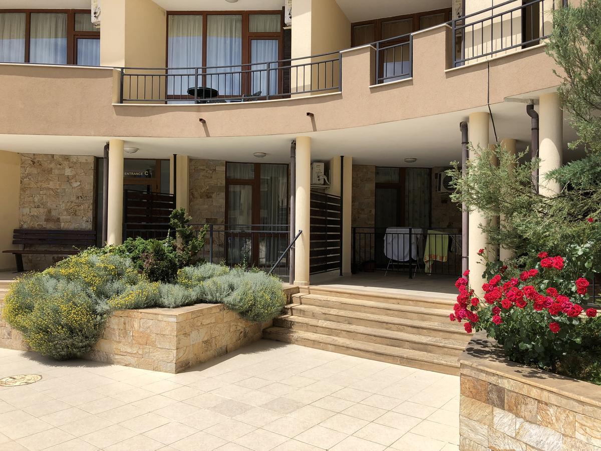Vp Luxor Studio Sweti Wlas Exterior foto